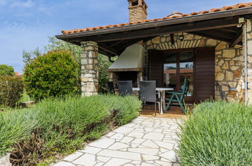 Photo 28 - Maison de 2 chambres à Poreč avec piscine privée et jardin