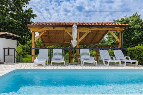 Photo 4 - Maison de 2 chambres à Poreč avec piscine privée et jardin