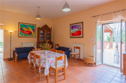 Photo 7 - 4 bedroom Apartment in Città Sant'Angelo with swimming pool and sea view