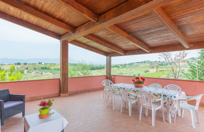 Appartement de 4 chambres à Città Sant'Angelo avec piscine et jardin - Photo 4