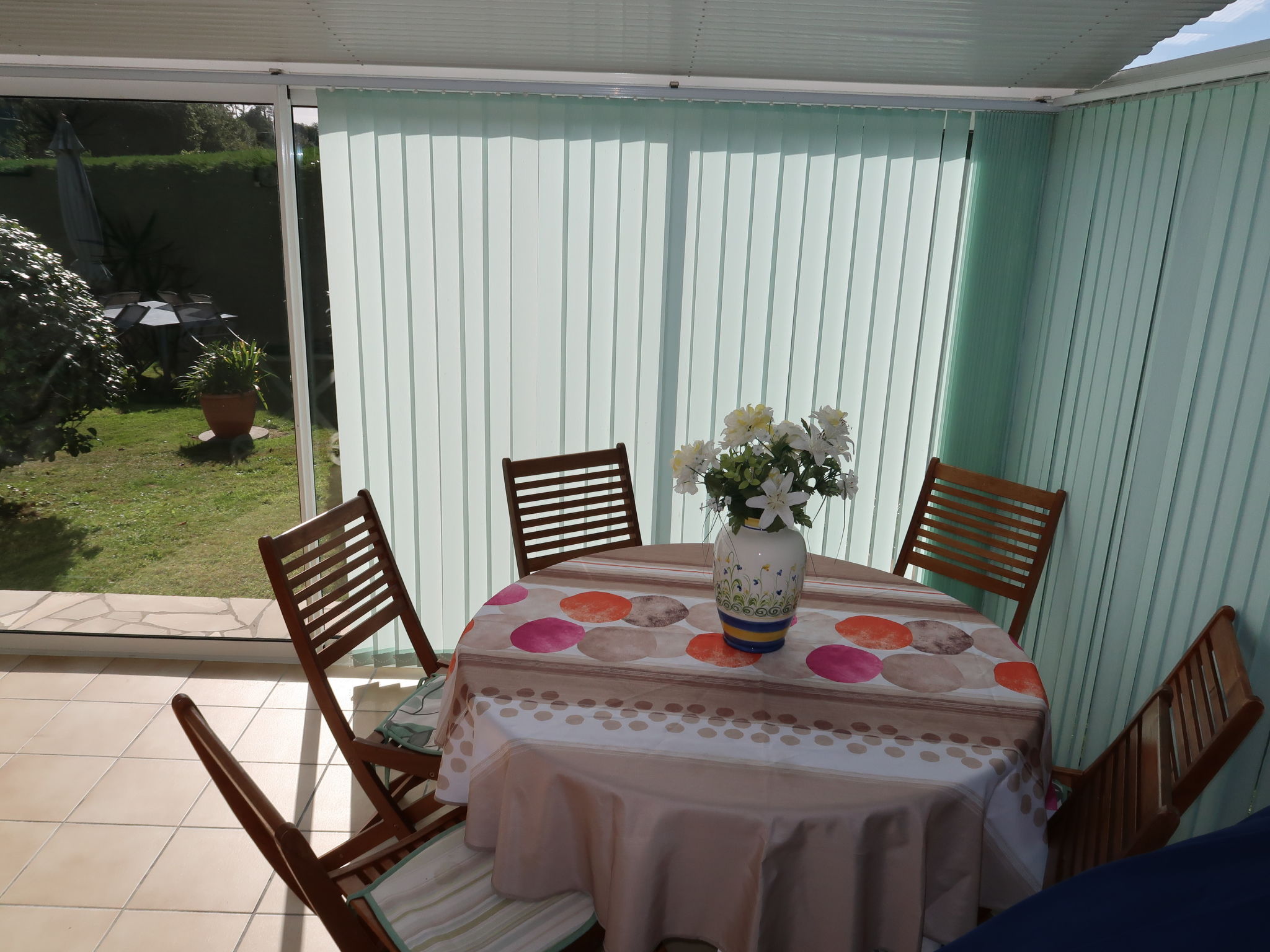 Foto 23 - Casa de 4 quartos em Pleumeur-Bodou com jardim e vistas do mar