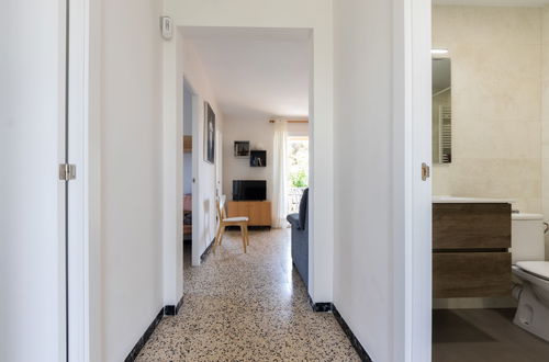 Photo 11 - 3 bedroom Apartment in Tarragona with garden and terrace