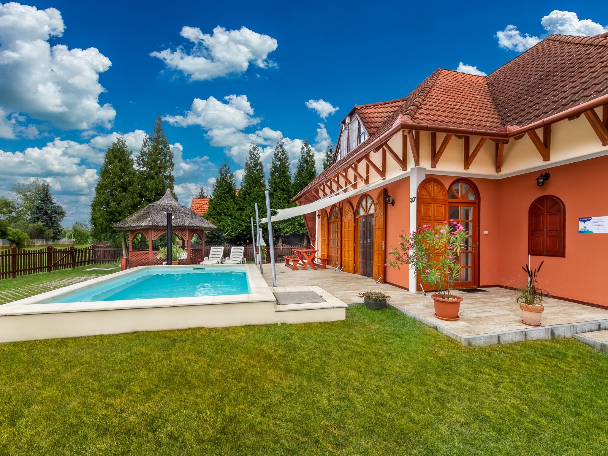 Photo 12 - 4 bedroom House in Balatonberény with private pool and garden