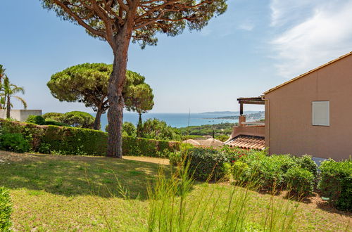 Foto 12 - Apartamento de 1 quarto em Sainte-Maxime com piscina e jardim