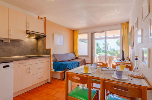 Foto 4 - Apartamento de 1 quarto em Sainte-Maxime com piscina e jardim