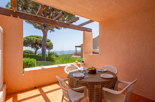 Foto 3 - Apartamento de 1 quarto em Sainte-Maxime com piscina e jardim