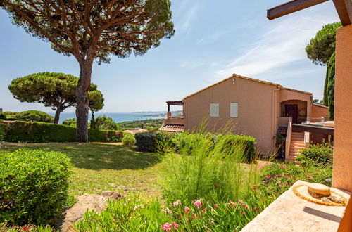 Foto 1 - Apartamento de 1 quarto em Sainte-Maxime com piscina e jardim