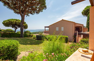 Foto 1 - Apartamento de 1 quarto em Sainte-Maxime com piscina e jardim