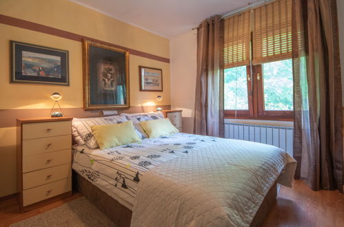 Foto 28 - Casa con 3 camere da letto a Opatija con piscina privata e vista mare