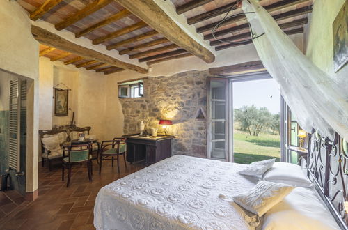 Foto 25 - Casa con 4 camere da letto a Castiglione d'Orcia con piscina privata e giardino