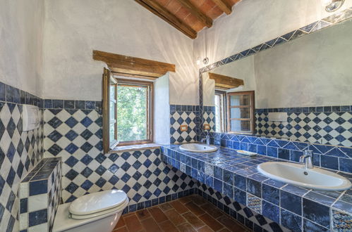 Foto 28 - Casa con 4 camere da letto a Castiglione d'Orcia con piscina privata e giardino