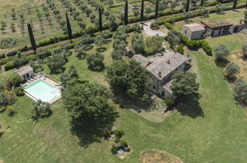 Foto 41 - Haus mit 4 Schlafzimmern in Castiglione d'Orcia mit privater pool und garten