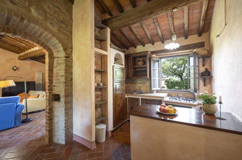 Foto 14 - Haus mit 4 Schlafzimmern in Castiglione d'Orcia mit privater pool und garten