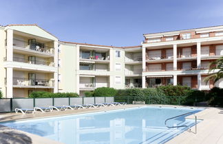 Foto 1 - Appartamento con 2 camere da letto a Sainte-Maxime con piscina e giardino