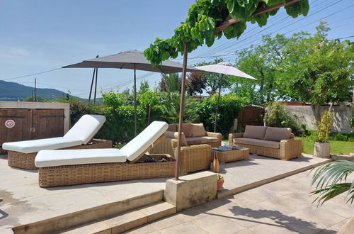 Foto 33 - Appartamento con 3 camere da letto a Saint-Cyr-sur-Mer con piscina privata e giardino