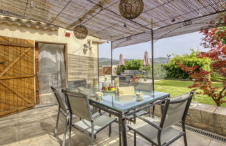 Photo 3 - 3 bedroom Apartment in Saint-Cyr-sur-Mer with private pool and sea view