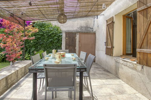 Foto 8 - Apartamento de 3 quartos em Saint-Cyr-sur-Mer com piscina privada e jardim