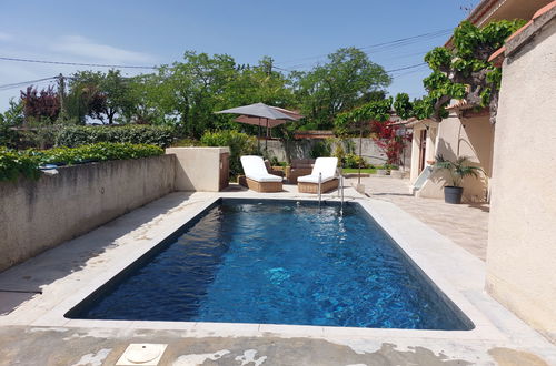 Foto 11 - Appartamento con 3 camere da letto a Saint-Cyr-sur-Mer con piscina privata e giardino