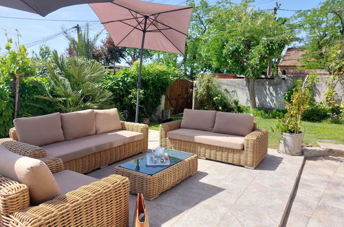 Foto 3 - Appartamento con 3 camere da letto a Saint-Cyr-sur-Mer con piscina privata e giardino