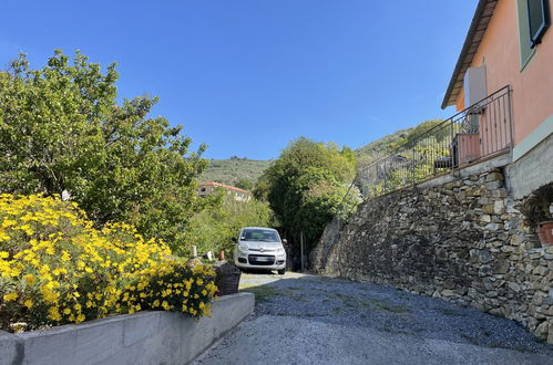 Photo 18 - Maison de 2 chambres à Imperia avec jardin et vues à la mer