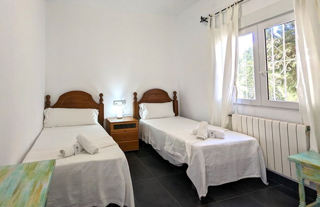 Casa de 4 quartos em La Nucia com piscina privada e jardim - Foto 13