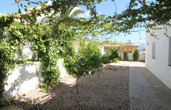 Casa de 4 quartos em La Nucia com piscina privada e jardim - Foto 22