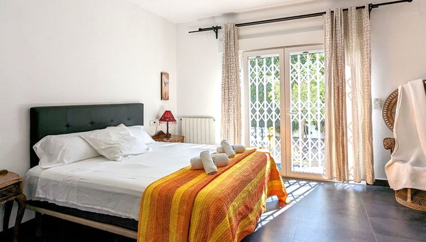 Casa de 4 quartos em La Nucia com piscina privada e jardim - Foto 4