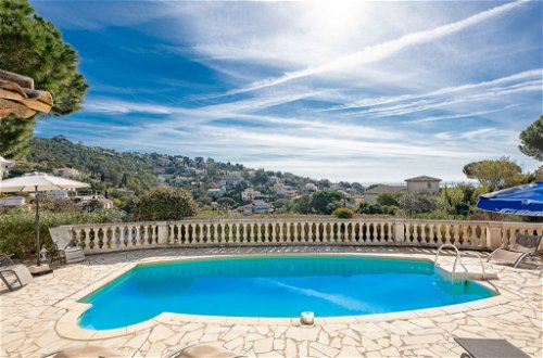 Foto 25 - Haus mit 4 Schlafzimmern in Roquebrune-sur-Argens mit privater pool und blick aufs meer
