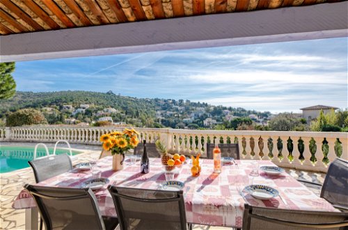Foto 5 - Casa de 4 quartos em Roquebrune-sur-Argens com piscina privada e vistas do mar