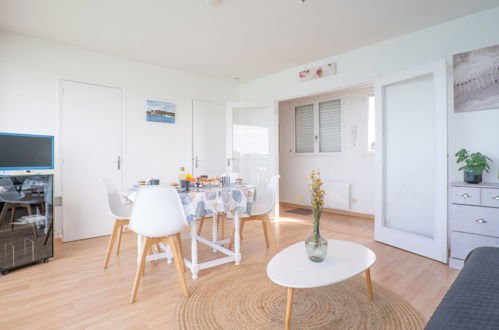 Foto 6 - Apartment mit 1 Schlafzimmer in Saint-Pierre-Quiberon mit blick aufs meer