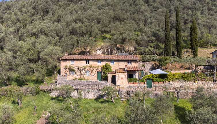 Photo 1 - Maison de 2 chambres à Camaiore avec jardin et terrasse