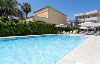 Foto 1 - Apartamento de 1 quarto em Marsala com piscina e vistas do mar