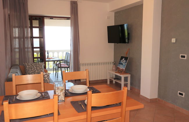 Apartamento de 3 quartos em Raša com terraço - Foto 13