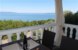 Photo 3 - Appartement de 2 chambres à Raša avec terrasse et vues à la mer