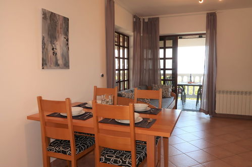 Photo 12 - 2 bedroom Apartment in Raša with terrace and sea view