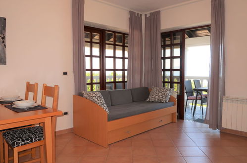 Foto 4 - Apartamento de 2 quartos em Raša com terraço