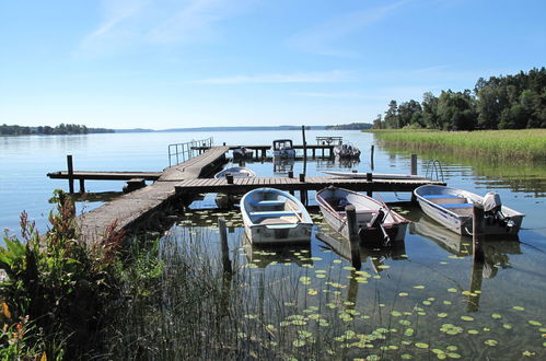 Foto 5 - Haus mit 2 Schlafzimmern in Adelsö