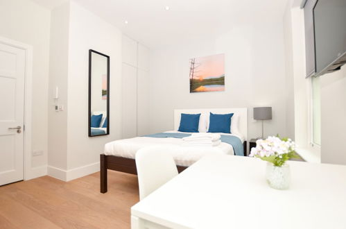 Photo 10 - Fitzroy Serviced Apartments by Concept Apartments