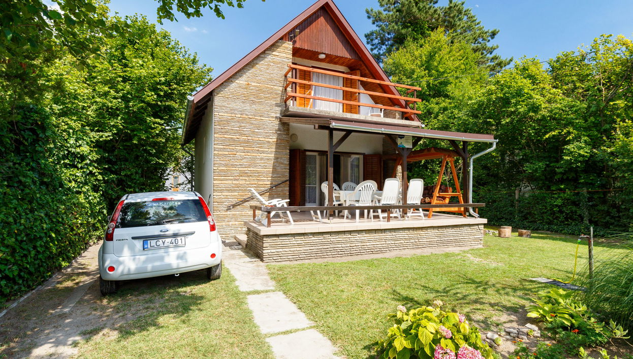 Casa de 5 quartos em Balatonfenyves com jardim e terraço - Foto 1