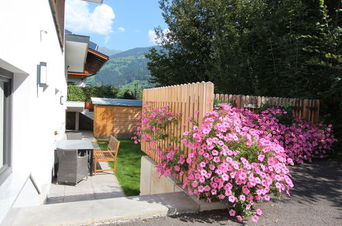 Foto 29 - Appartamento con 2 camere da letto a Aschau im Zillertal con giardino e vista sulle montagne