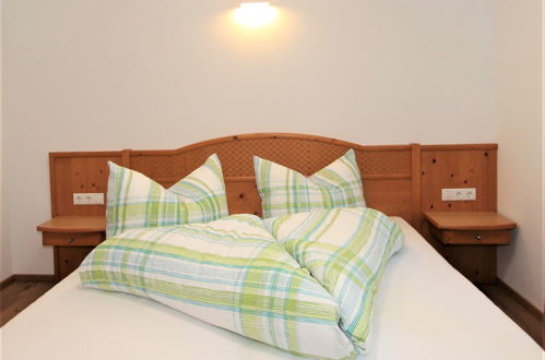 Foto 18 - Apartment mit 2 Schlafzimmern in Aschau im Zillertal mit garten und blick auf die berge