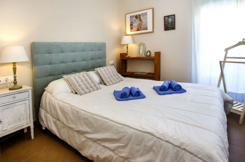 Foto 15 - Appartamento con 2 camere da letto a Pego con piscina e vista mare