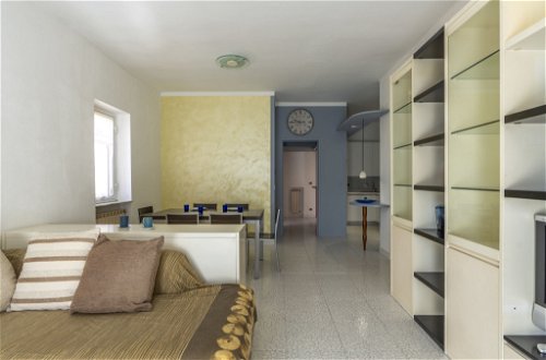 Foto 6 - Apartamento de 3 quartos em Taggia com vistas do mar