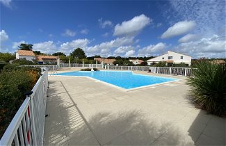 Foto 1 - Casa con 1 camera da letto a Saint-Palais-sur-Mer con piscina e vista mare