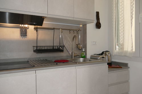 Photo 9 - 1 bedroom Apartment in Sanremo with terrace