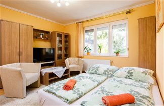 Foto 1 - Appartamento con 1 camera da letto a Balatonföldvár con giardino