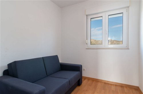Foto 12 - Appartamento con 2 camere da letto a Trogir con vista mare