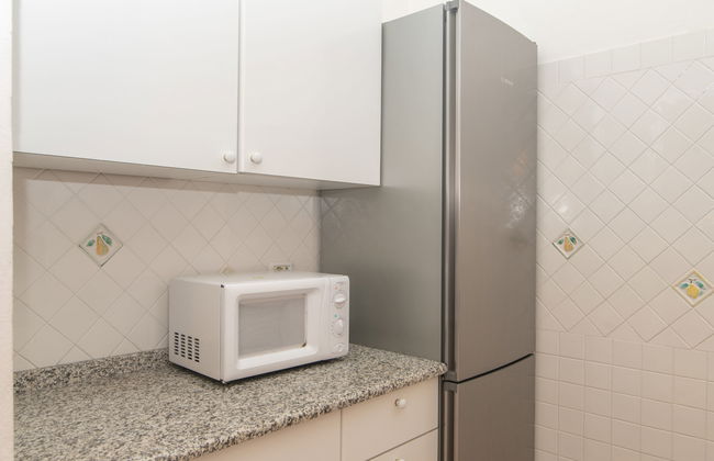 Casa de 4 quartos em Muravera com piscina privada e jardim - Foto 12
