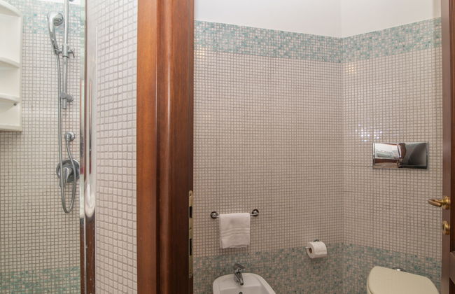 Casa de 4 quartos em Muravera com piscina privada e jardim - Foto 23