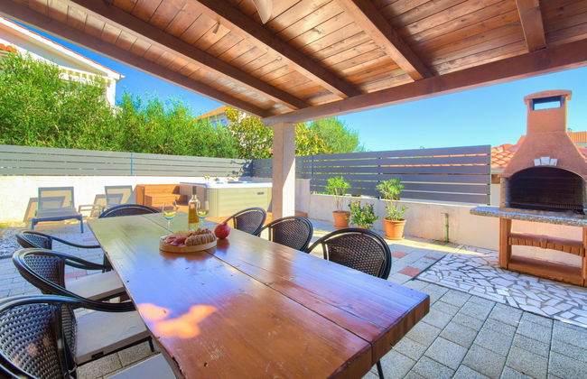 Casa de 3 quartos em Krk com jardim e terraƧo - Foto 12